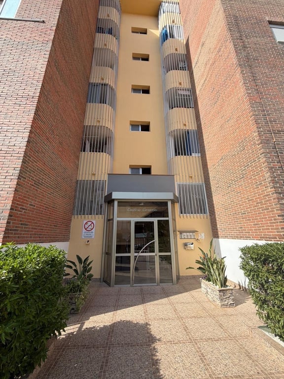 Apartment in Punta Prima - Image 3