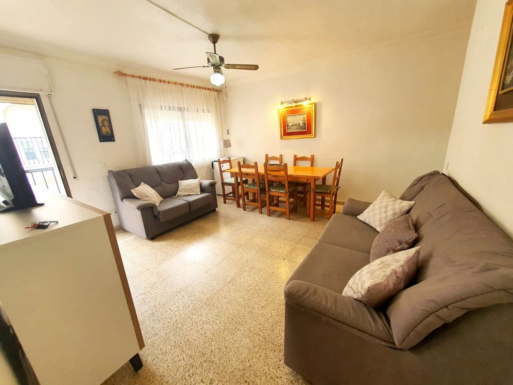 Apartment in Fuengirola - Image 2