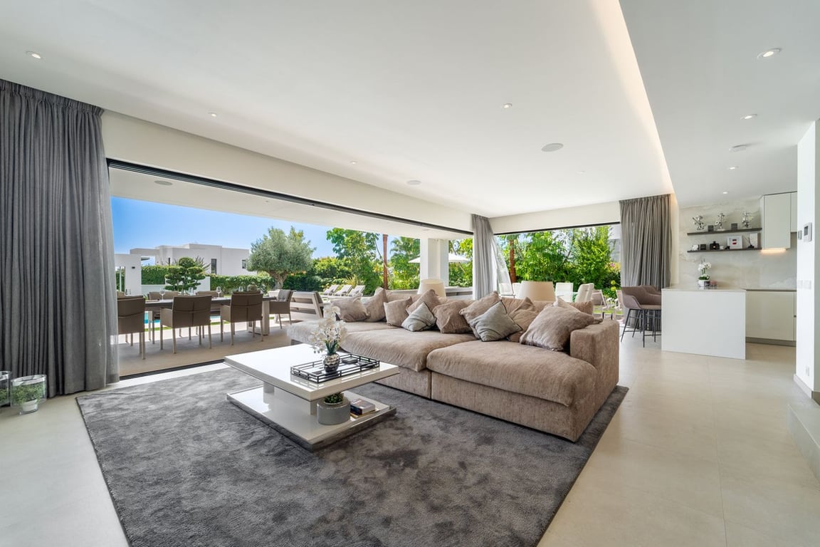 Villa in Riviera del Sol - Image 2