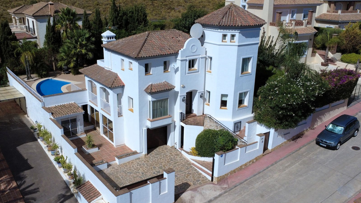 Villa in Coin