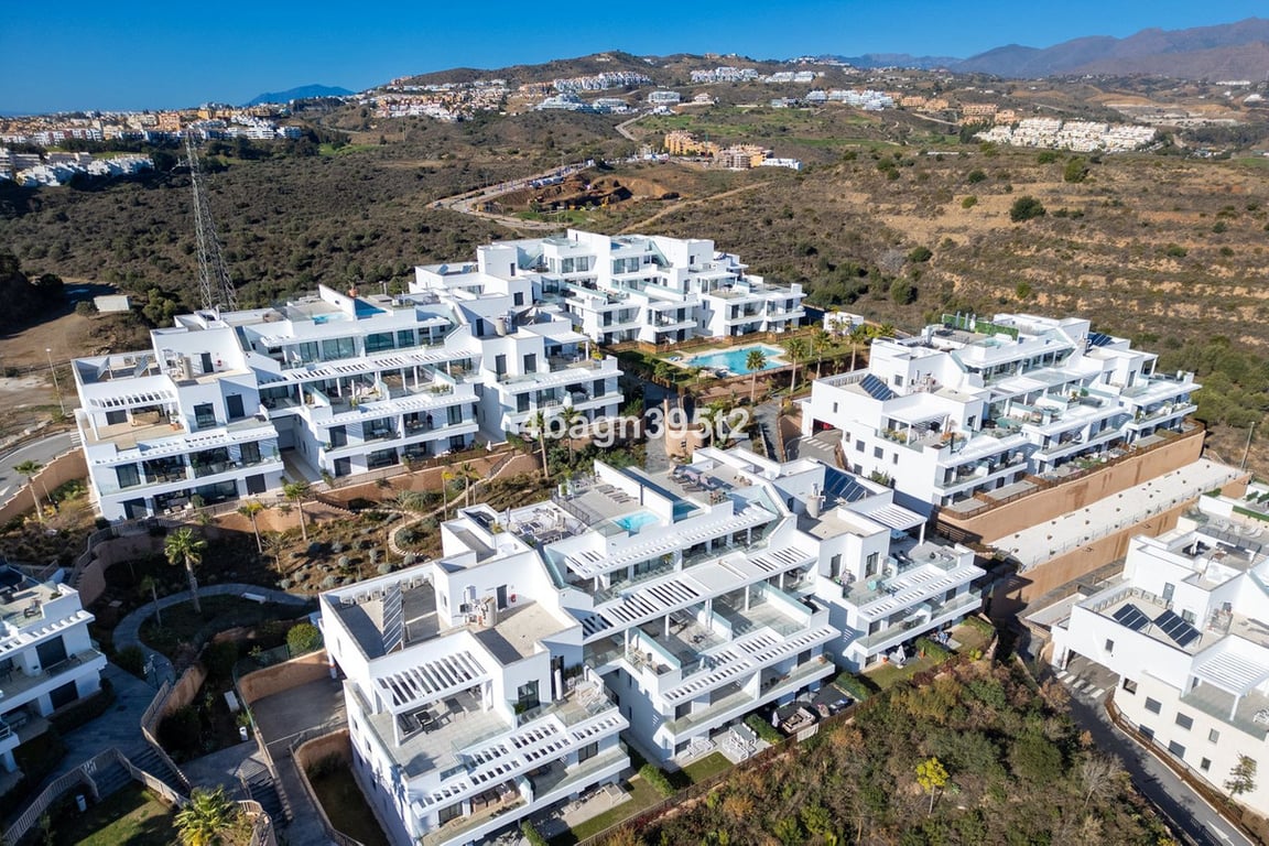Apartment in La Cala De Mijas - Image 3