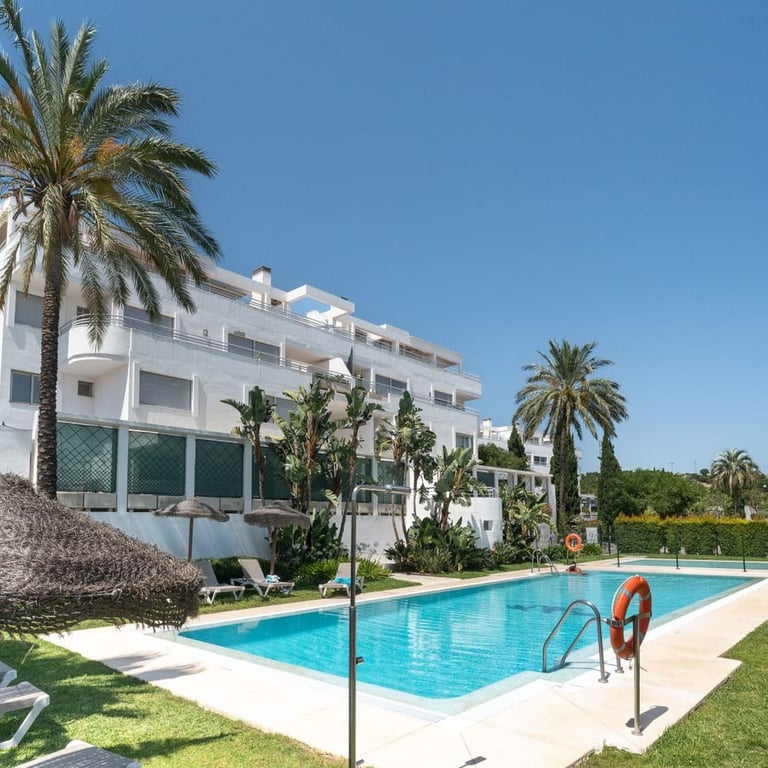 Apartment in La Cala De Mijas - Image 2