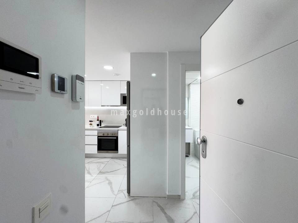 Apartment in Torrevieja - Image 2