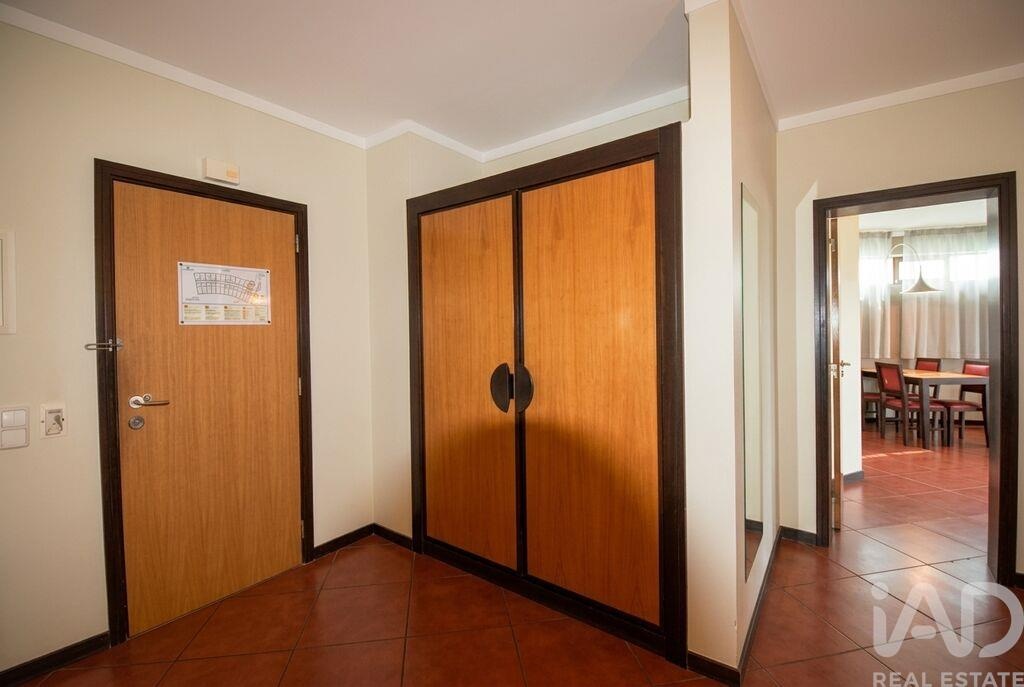 Apartment in Oura - Image 3