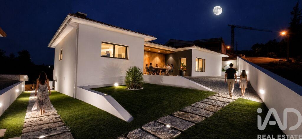 House in Colmeias - Image 3