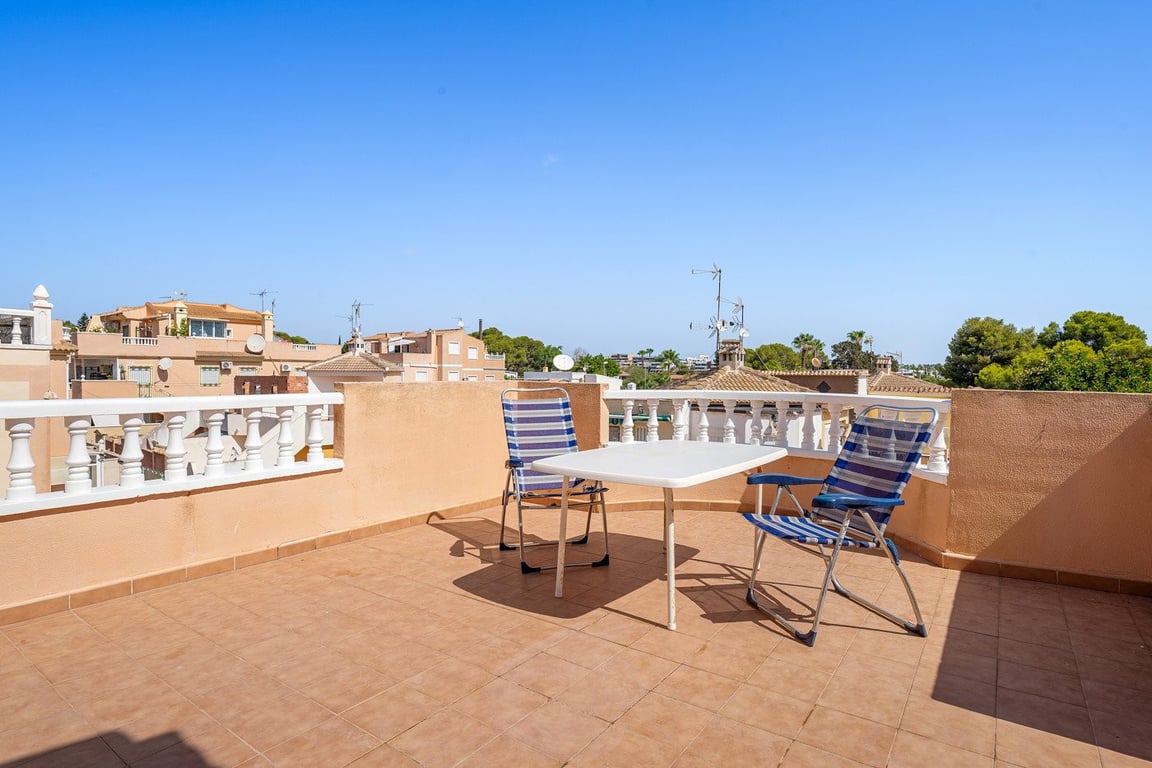 House in Dehesa de Campoamor - Image 2