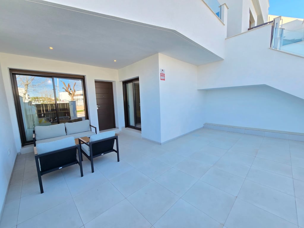 Apartment in Torre de la Horadada - Image 2
