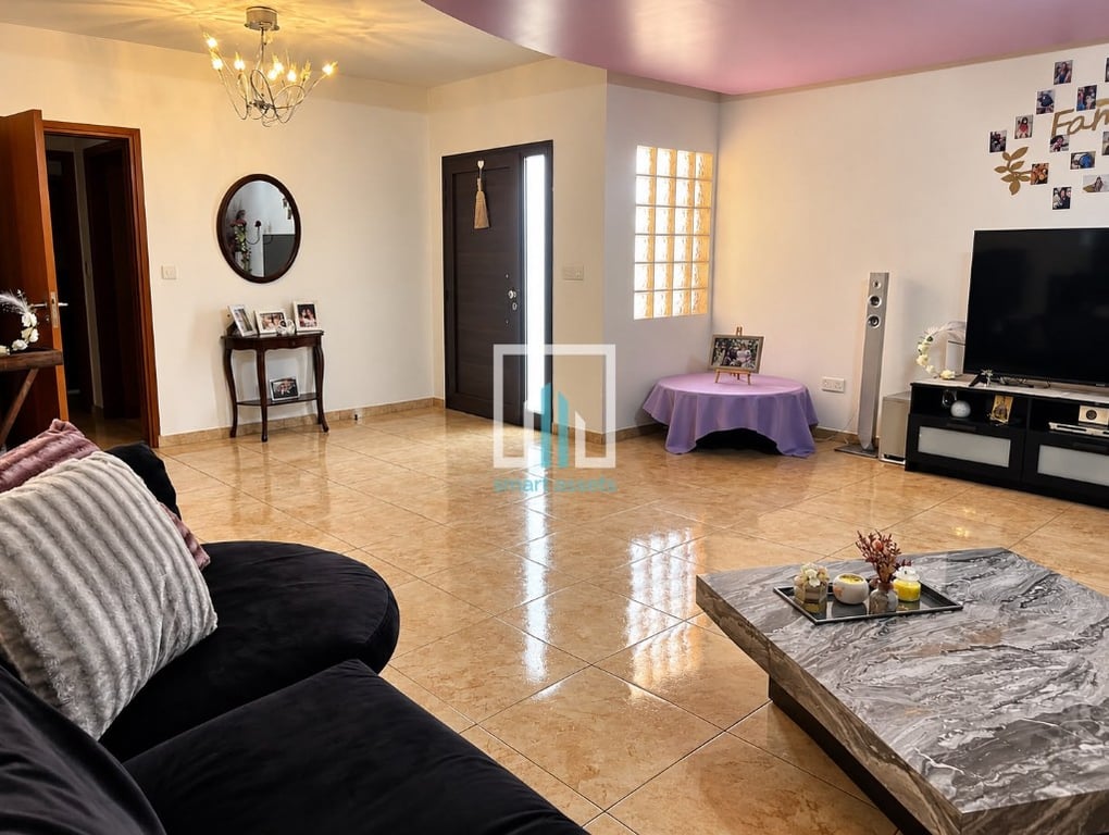 House in Agios Nektarios - Image 3