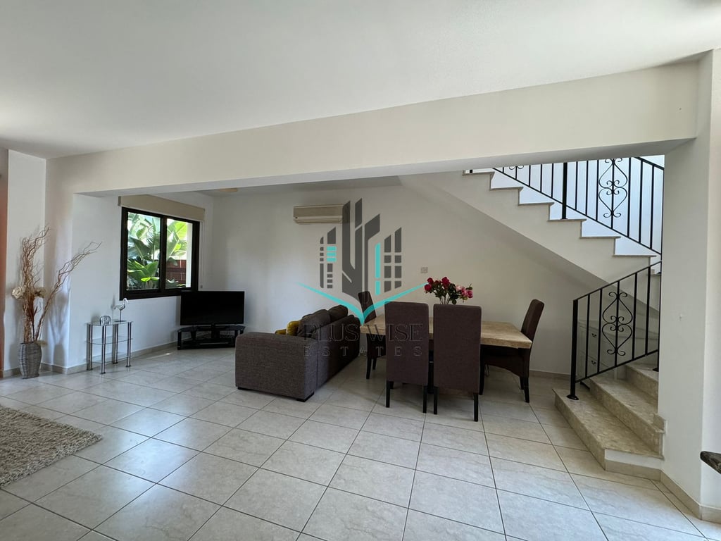Villa in Larnaca - Image 2