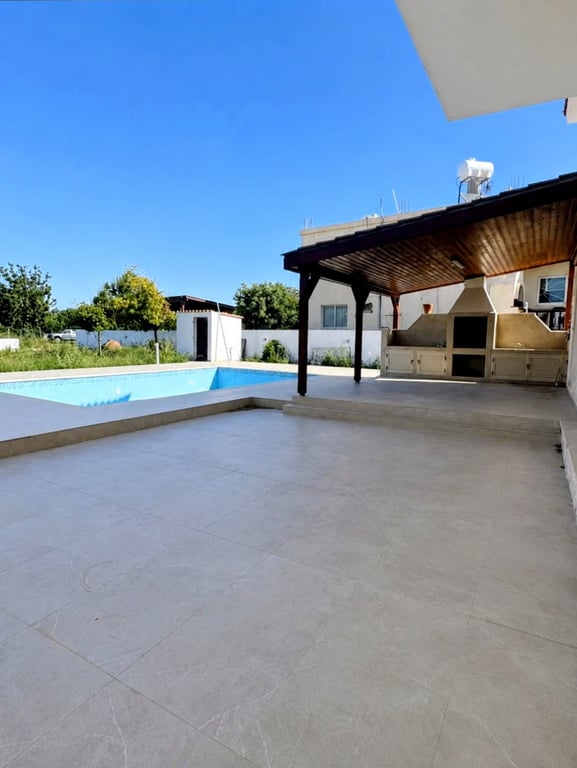 House in Tremithousa - Image 3