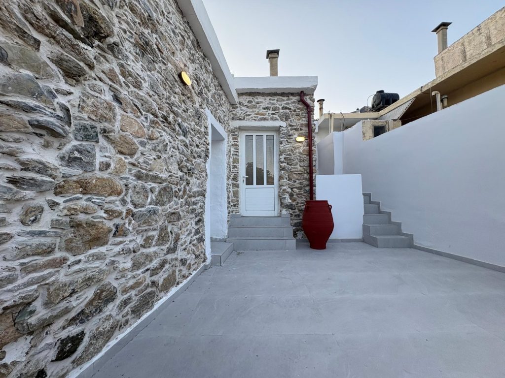 House in Paraspori