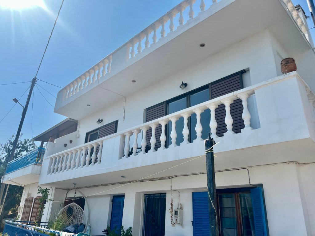 House in Kalo Chorio - Image 2
