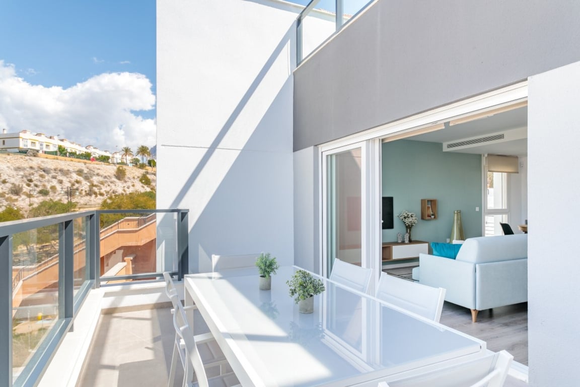 House in Finestrat - Image 3