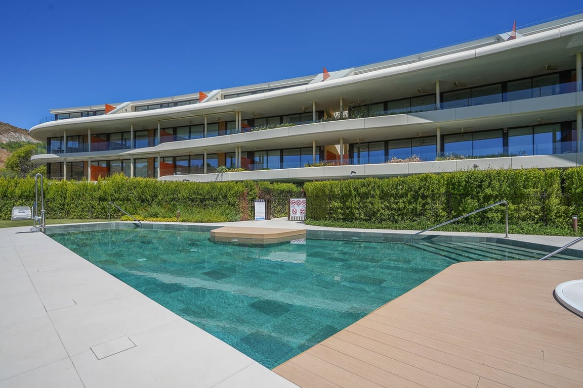 Apartment in Fuengirola - Image 2
