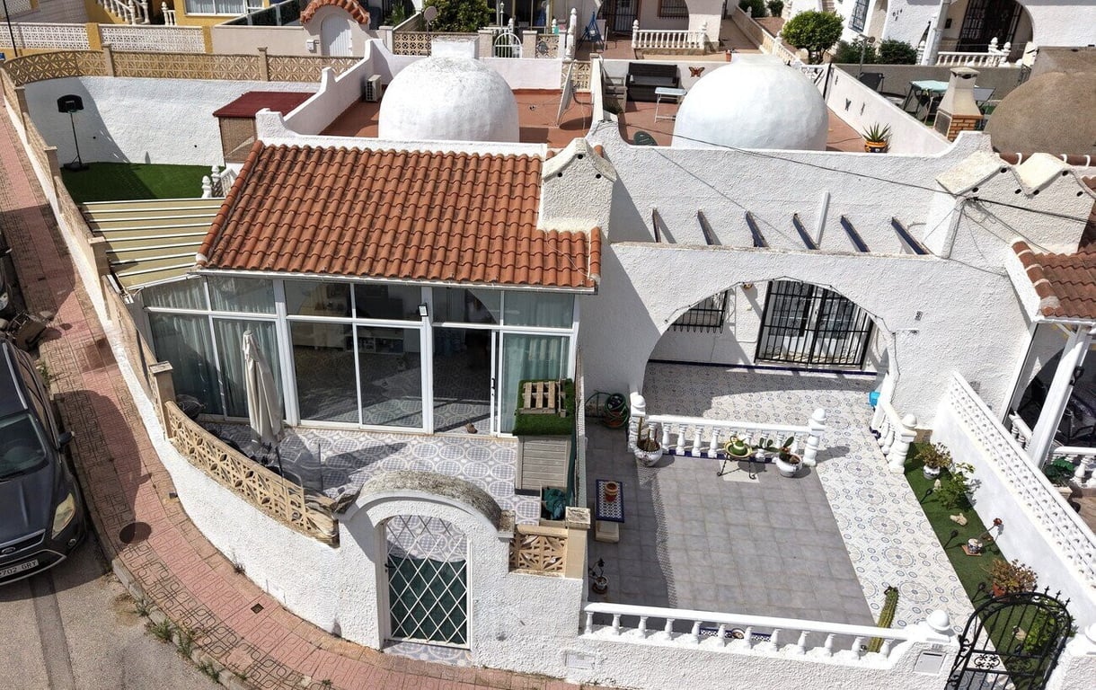 House in Playa Flamenca - Image 2