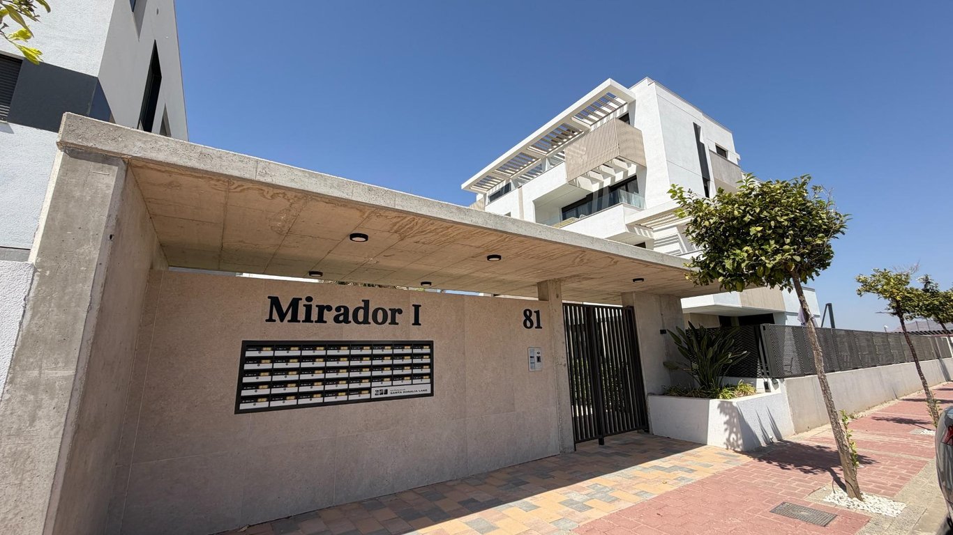 Apartment in Urbanizacion los Balcones - Image 3