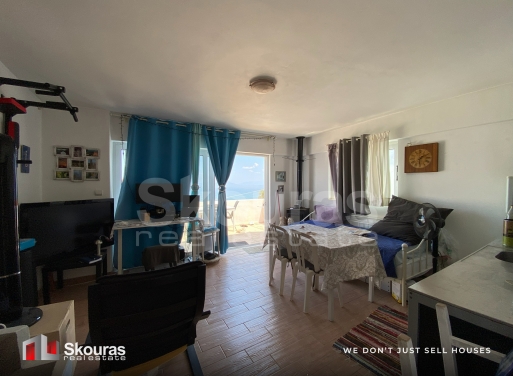 Apartment in Dhiminio - Image 2