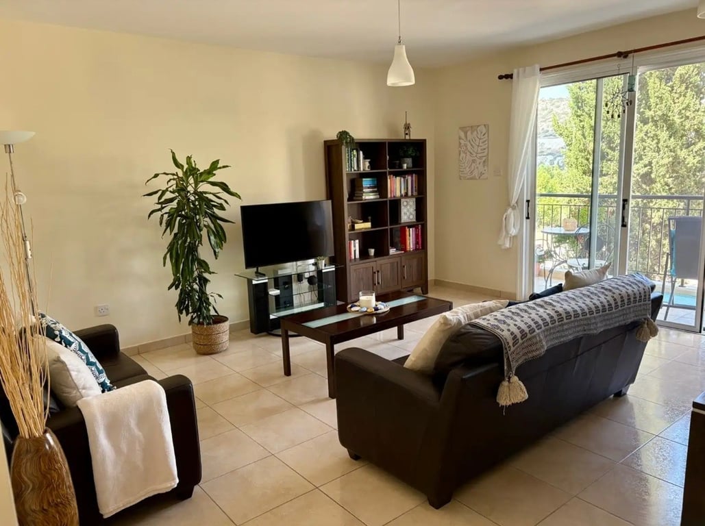 House in Pegeia - Image 3
