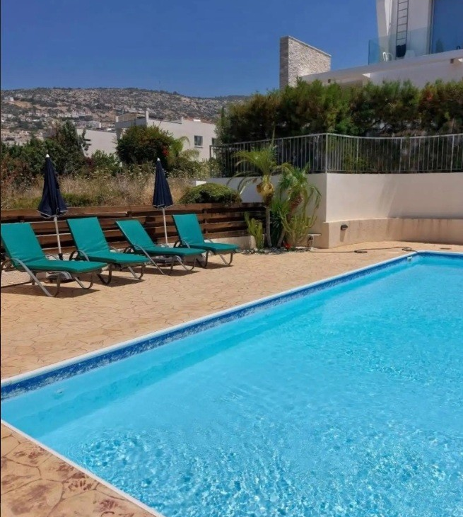 House in Pegeia - Image 2
