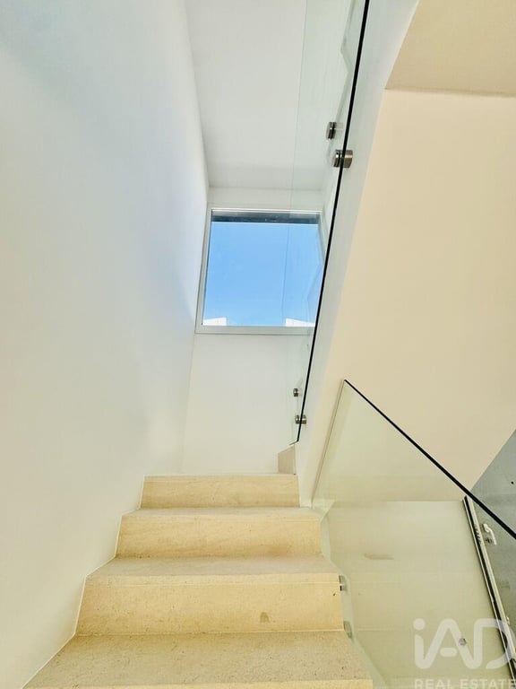 House in Amora - Image 3