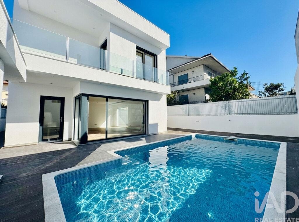 House in Amora