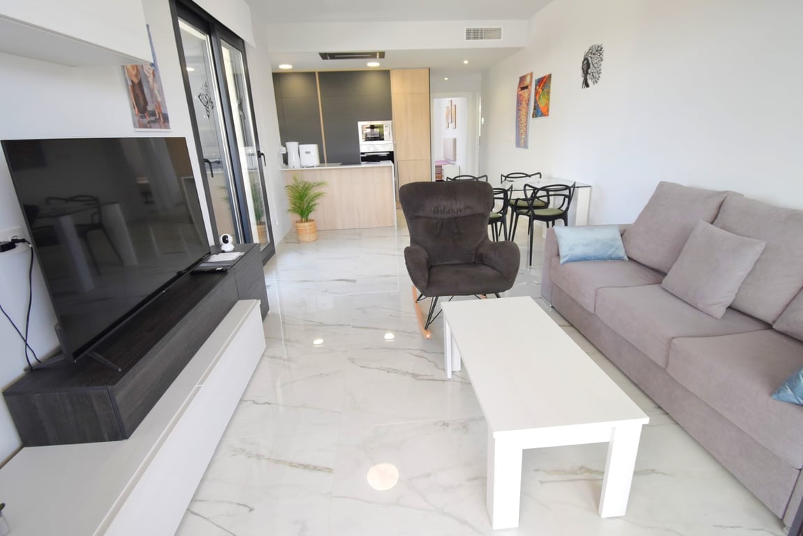 Apartment in Urbanizacion los Balcones - Image 3
