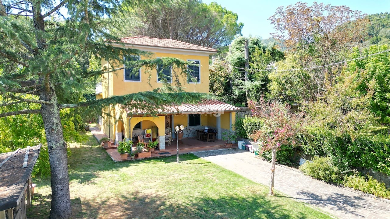 House in Vicopelago