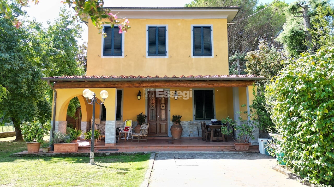 House in Vicopelago - Image 3