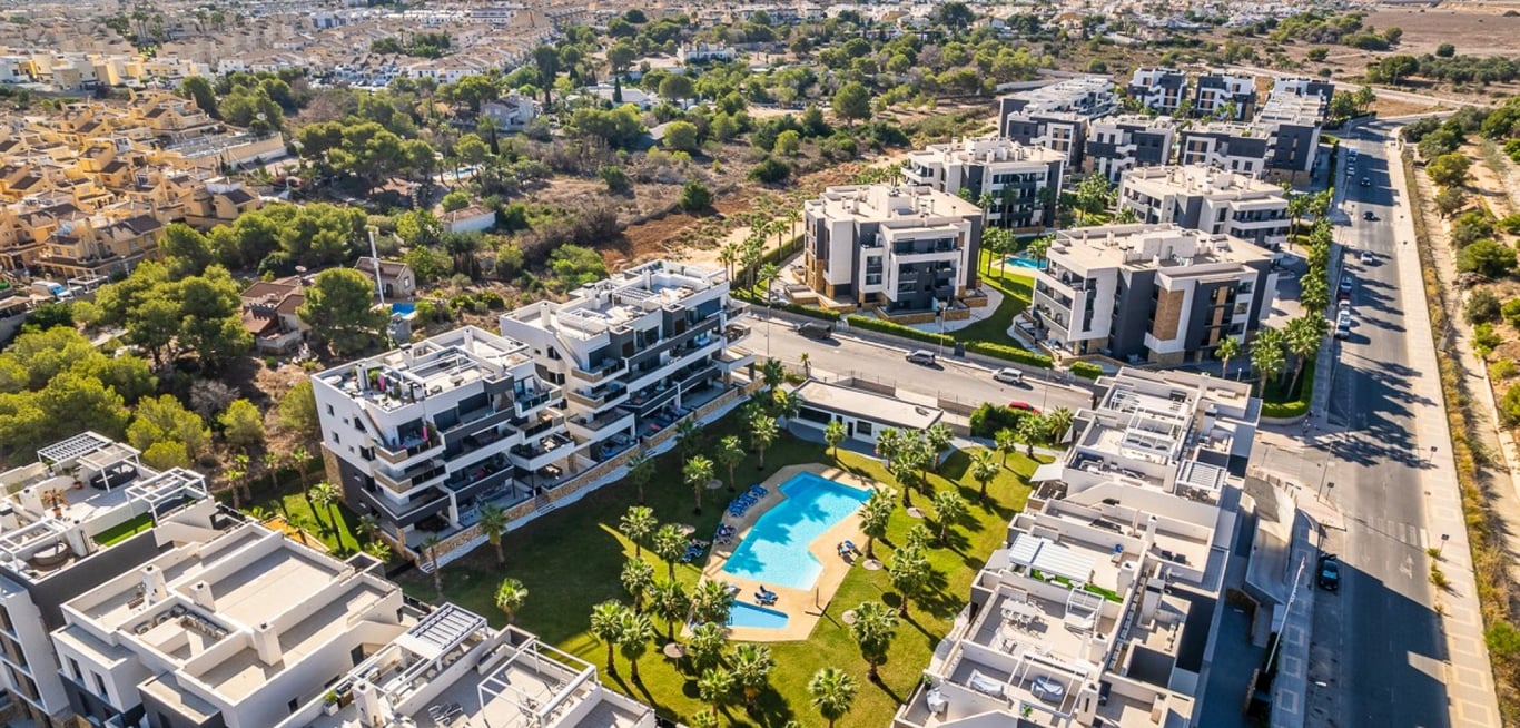 Apartment in Residencia los Altos - Image 2