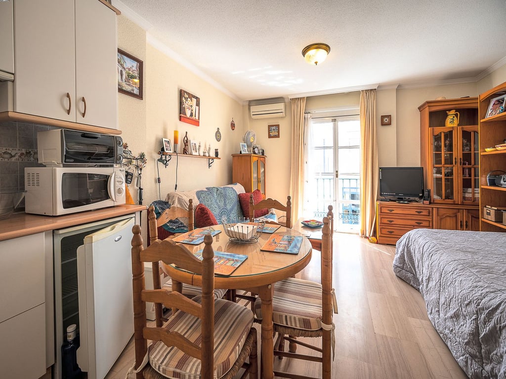 Apartment in La Cala De Mijas - Image 3