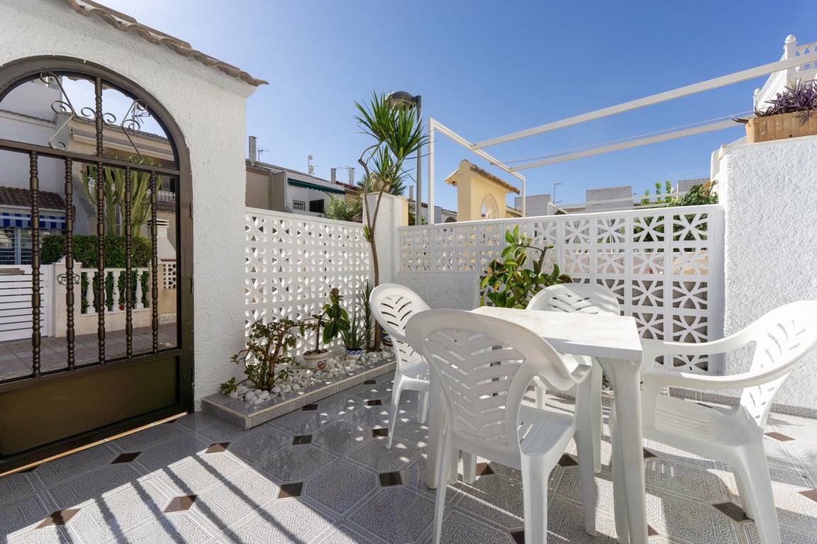 Apartment in Los Tarragas