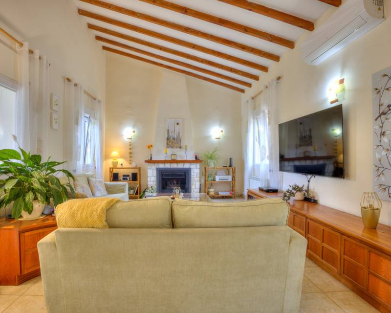 House in Canor - Image 3