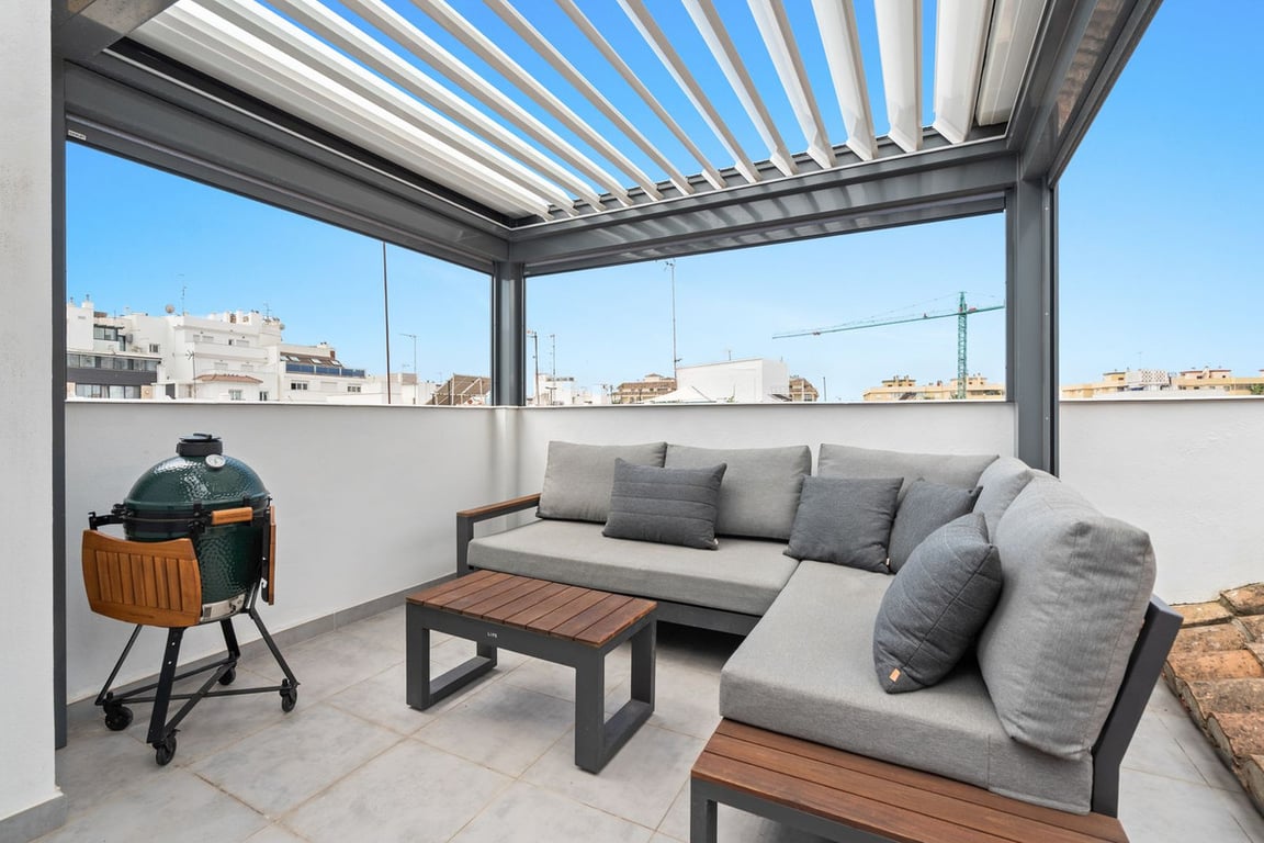 House in Estepona - Image 3