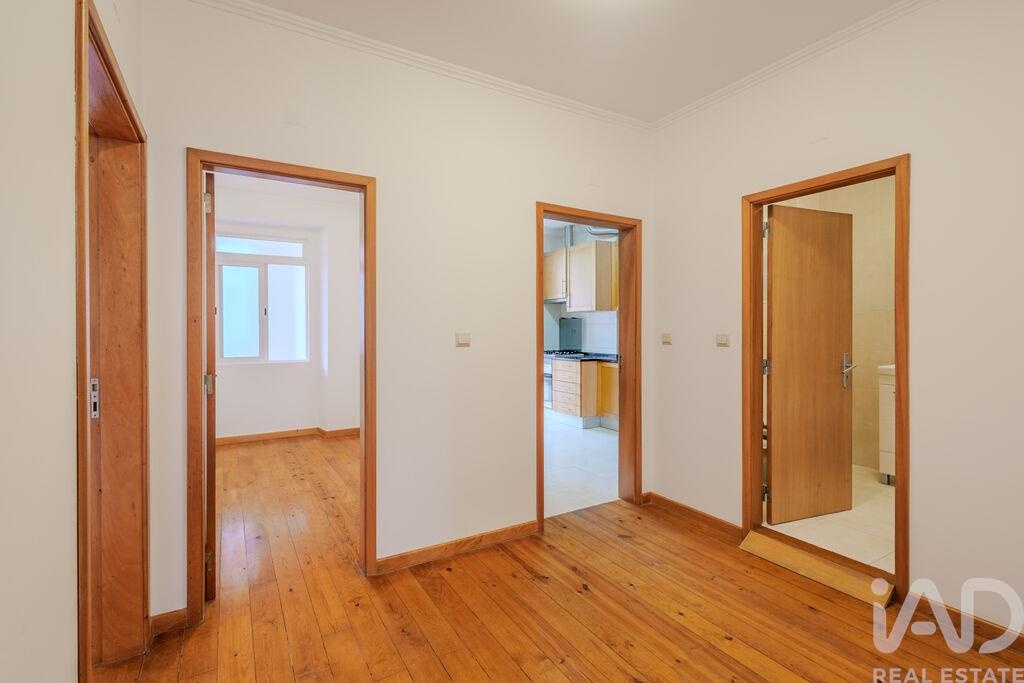 Apartment in Anjos - Image 2