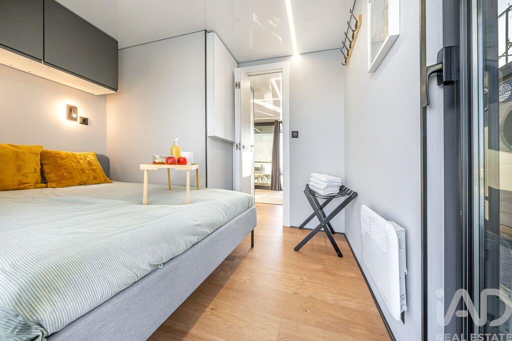 Apartment in Olivais - Image 3