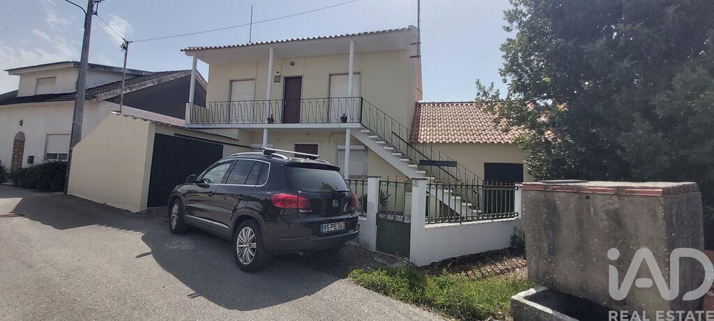 House in Batalha - Image 3