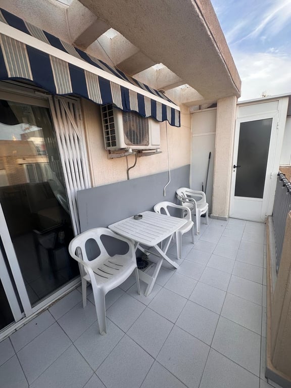 Apartment in Torrevieja - Image 2