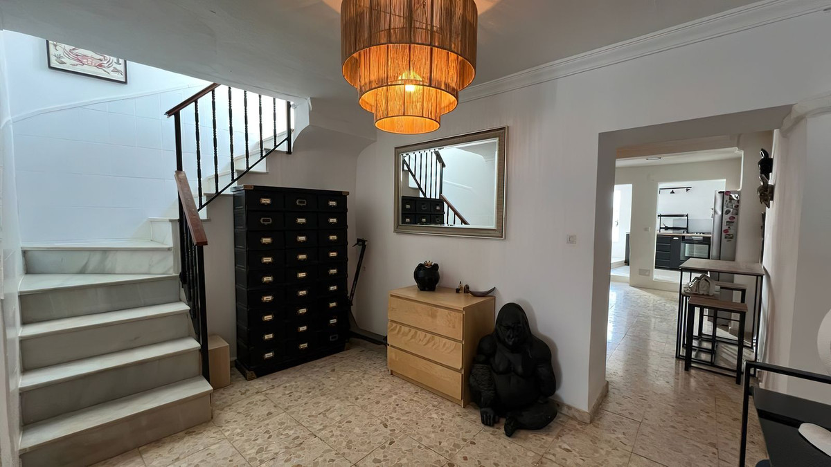 House in Alhaurin el Grande - Image 2