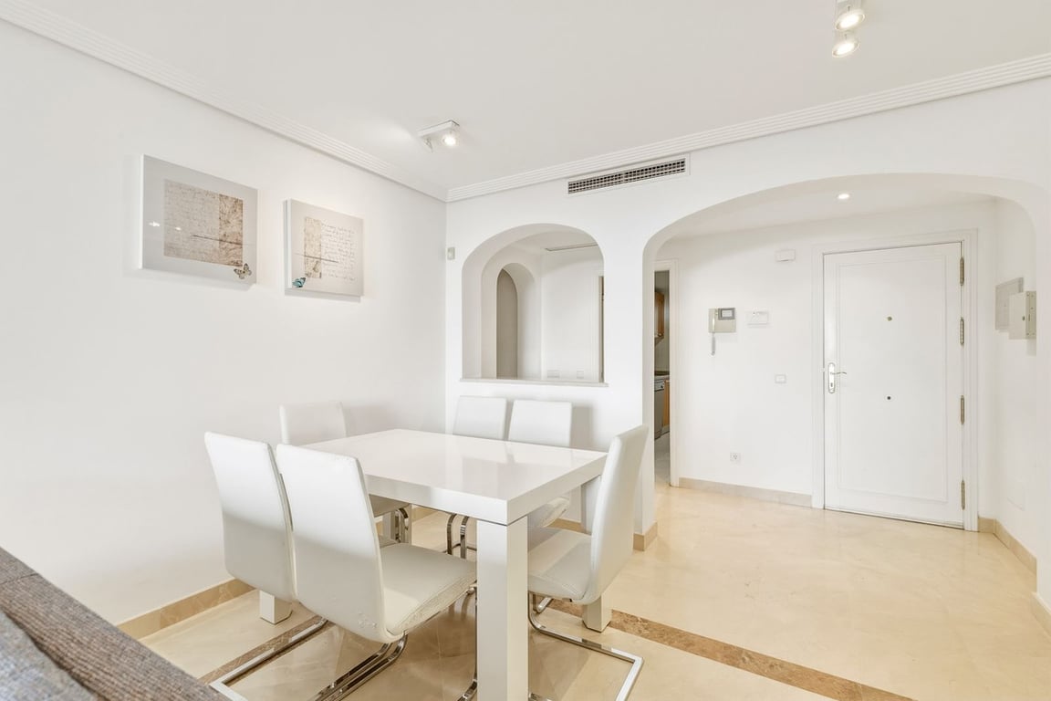 Apartment in Lomas de la Quinta - Image 3