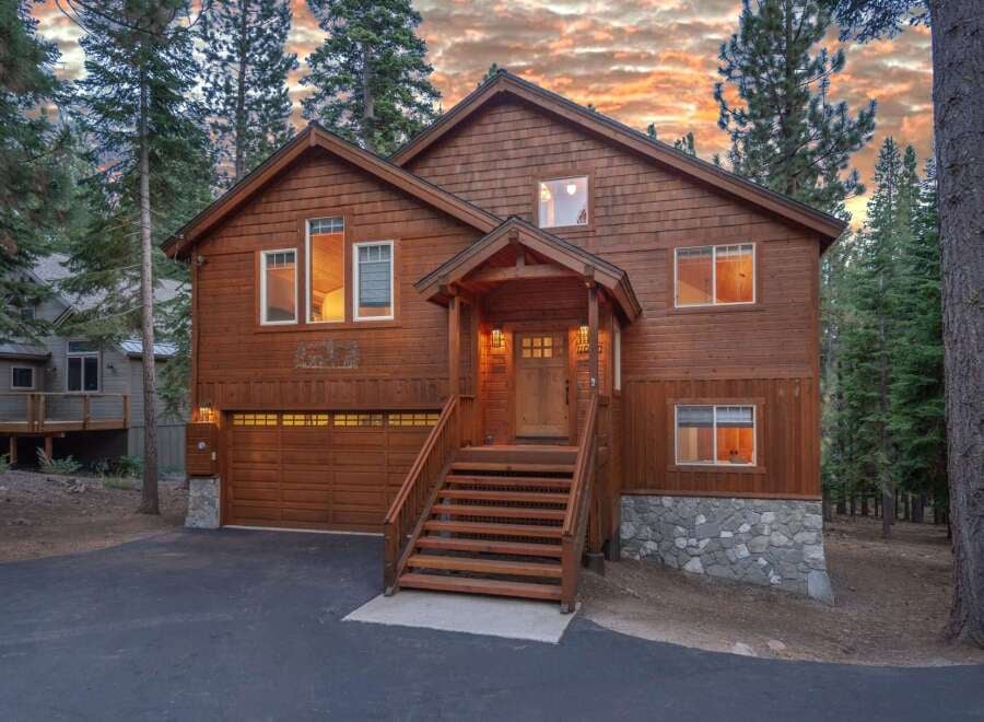 House in Truckee - Image 2