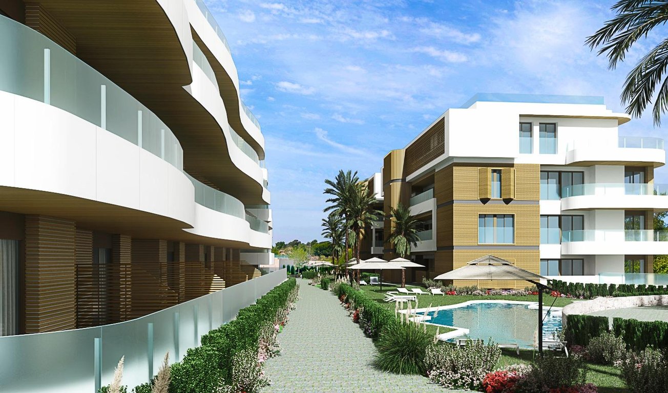 House in Playa Flamenca - Image 3