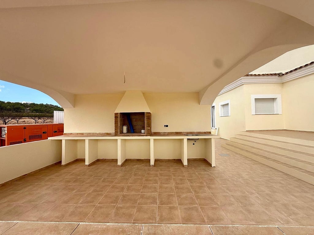 Apartment in Pinoso - Image 3