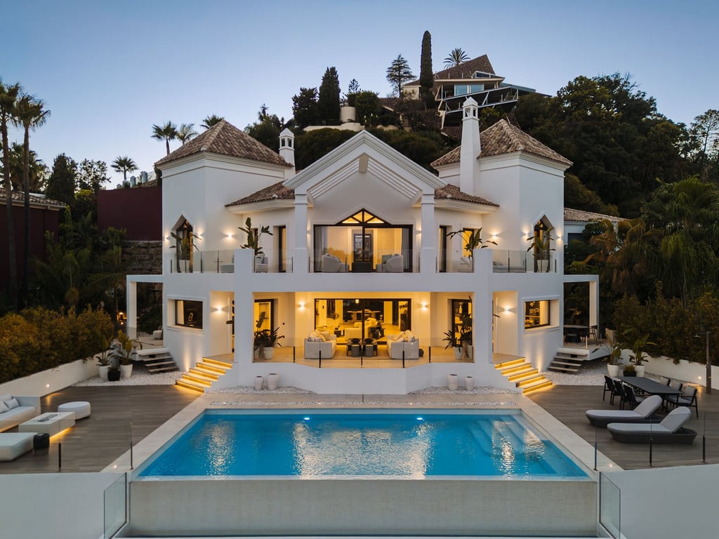 House in Urbanizacion la Heredia - Image 3