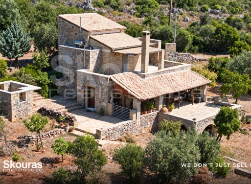House in Tseria - Image 2