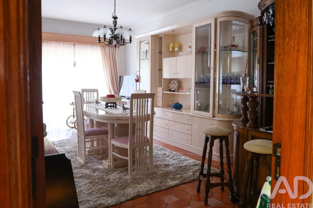 House in Vila do Conde - Image 3