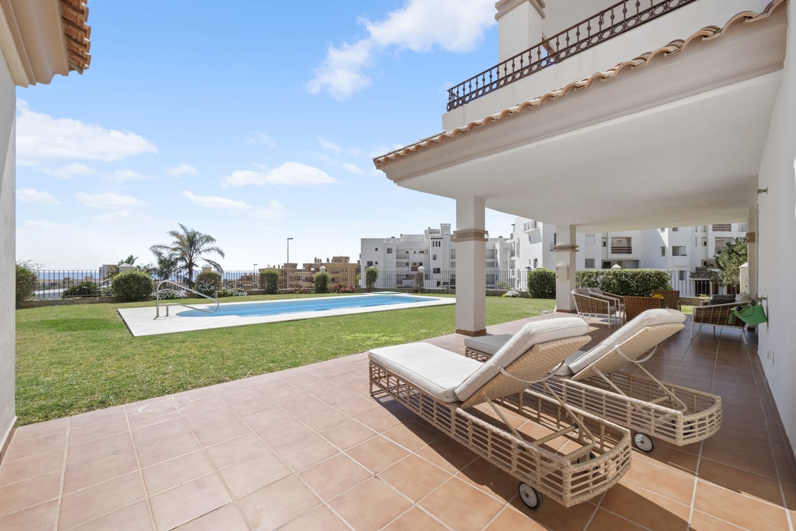 Apartment in La Cala De Mijas - Image 2
