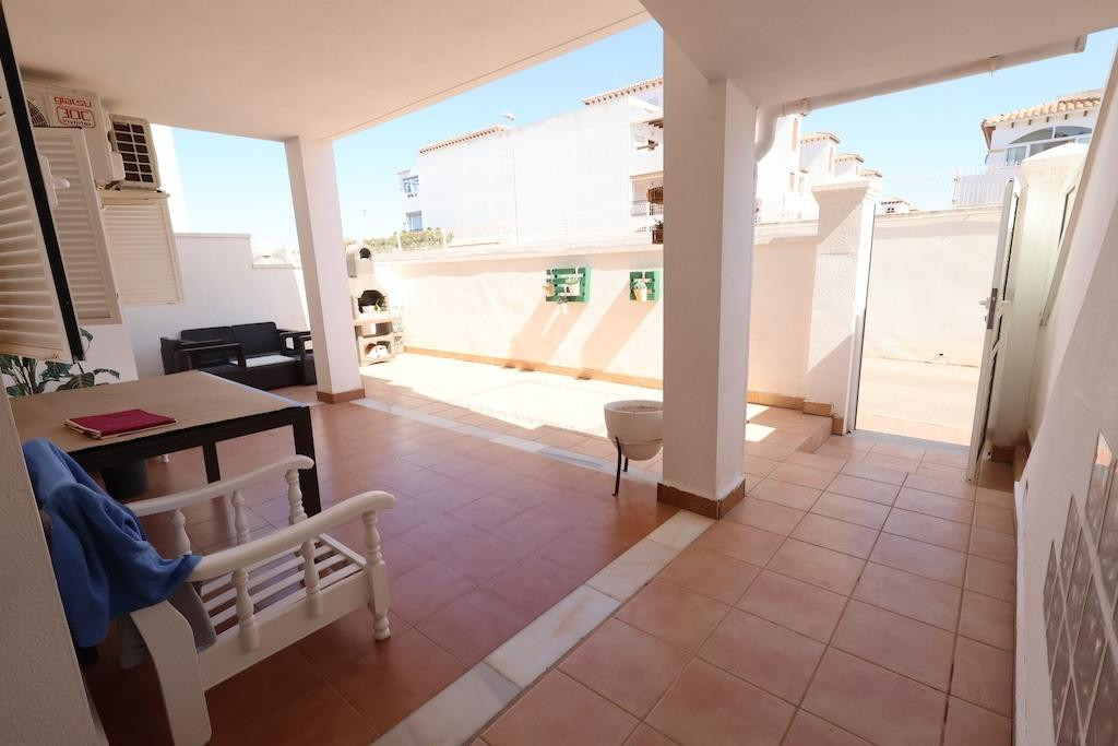 Villa in Urbanizacion los Balcones - Image 2