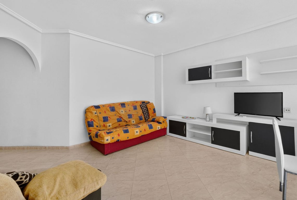 Apartment in Torrevieja - Image 3