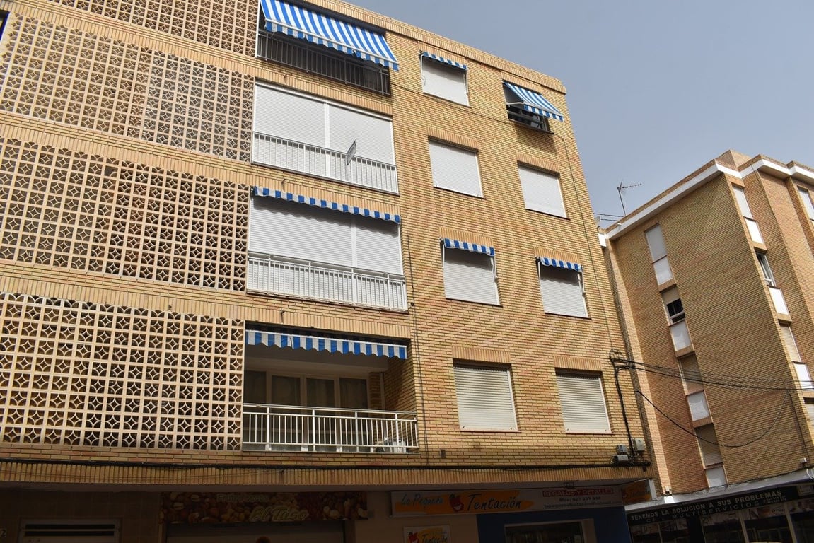 Apartment in Guardamar del Segura - Image 2