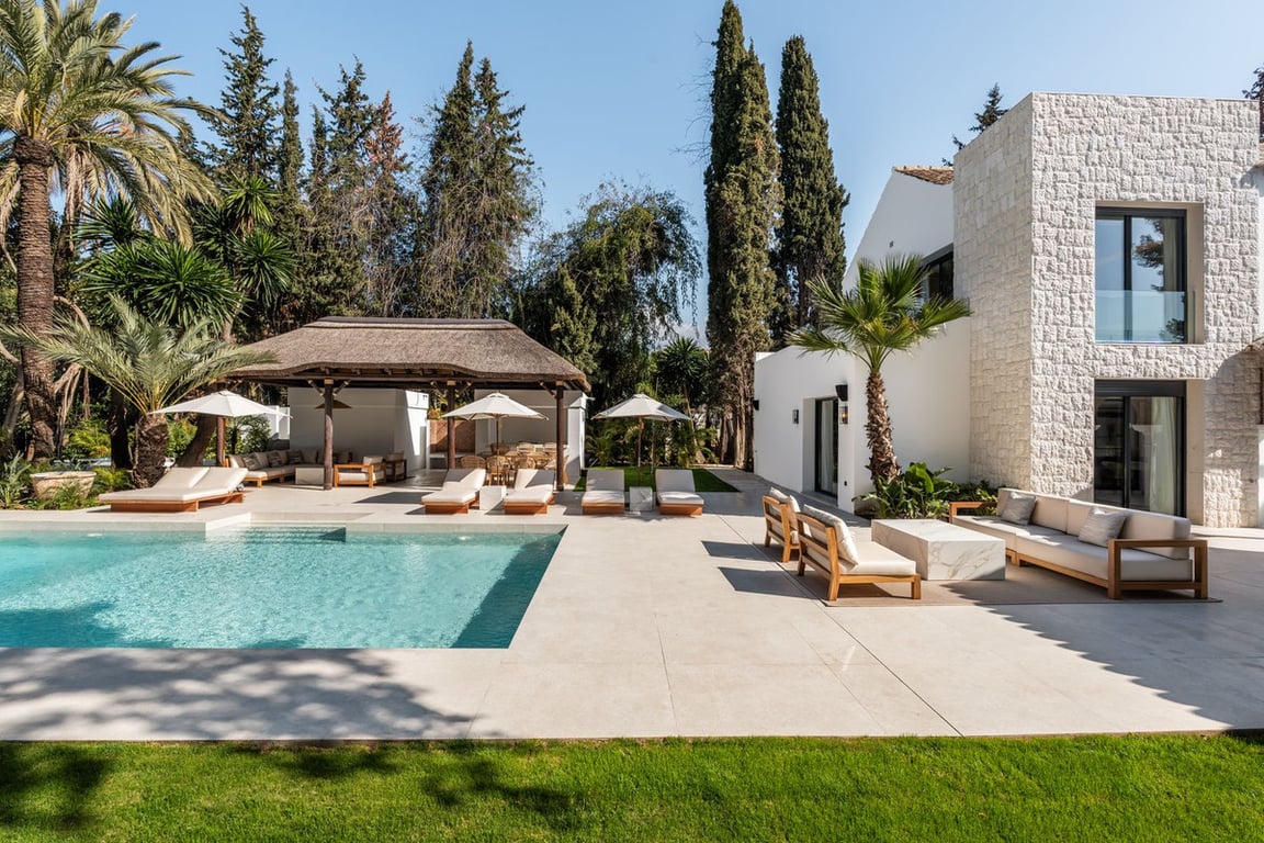 House in Nueva Andalucia